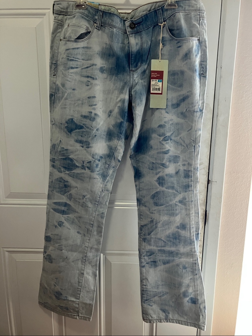 Mossimo Supply Co. Light Blue Junior Slim Straight Jeans 17 NWT